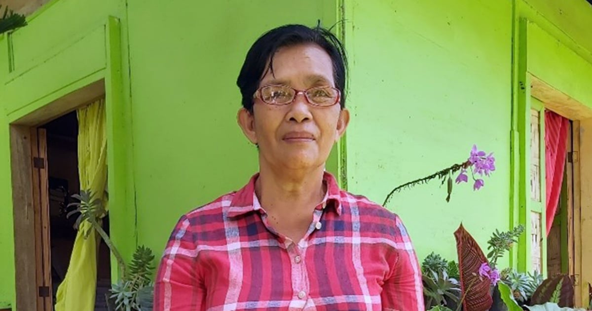 Elizabeth - Bible Translator Elizabeth - Bible Translator