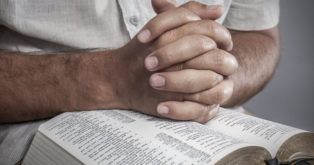 blog banner - man bible praying